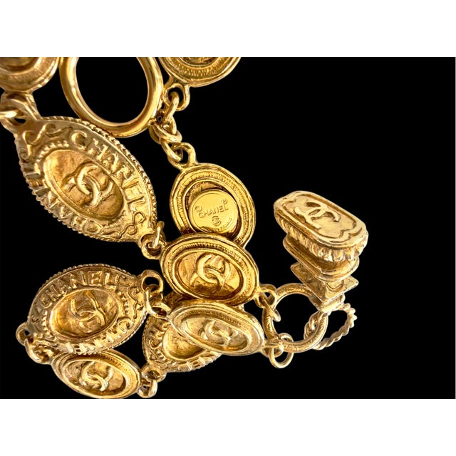 70s Chanel Bracelet Seal Charm Double C CC Gold Plated Logo Coco Vintage For Sale - Image 11 of 17