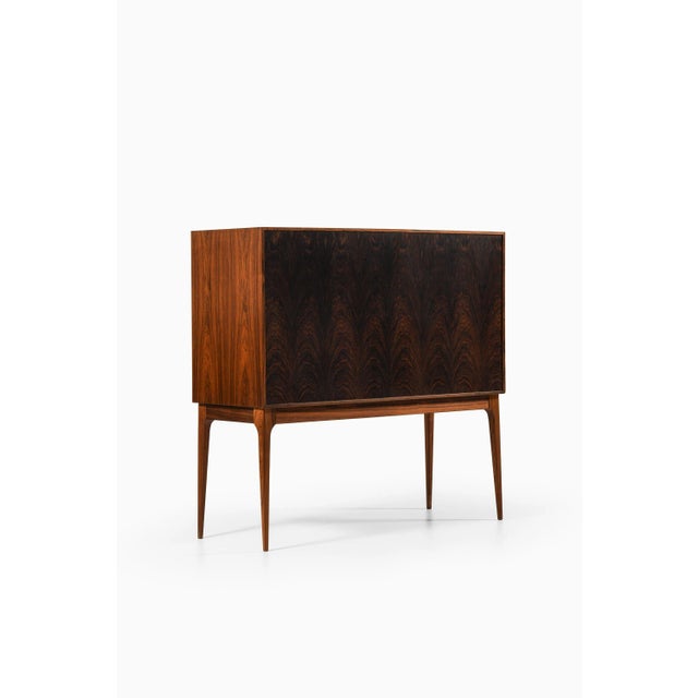Kurt Østervig Bar Cabinet with Tambour Doors in Rosewood and Brass attributed to Kurt Østervig, 1960s For Sale - Image 4 of 10