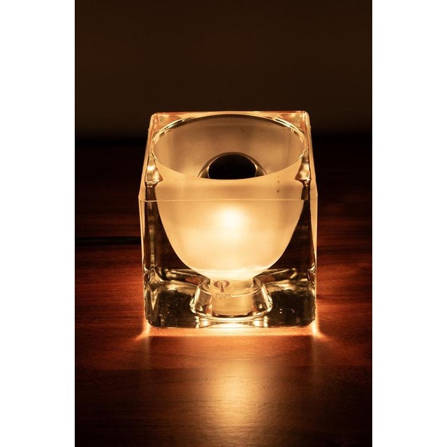 Peill & putzer 'ice cube' table lamp made from thick glass. In a good vintage condition. Excl. Lamp. Measurements h. 10...