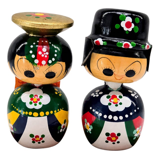 Vintage Japanese Kokeshi-Inspired Wooden Couple Dolls on Base For Sale