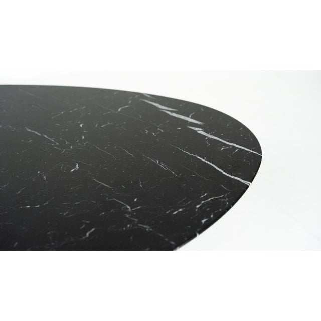 1960s Black Marble Tulip Dining Table by Eero Saarinen for Knoll, 1960s For Sale - Image 5 of 11
