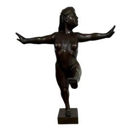 Example of Fernando Botero Sculpture