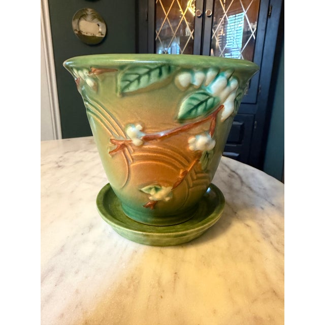 Roseville Pottery Roseville Snowberry Green 1947 Vintage Art Pottery Flower Pot Planter 1ps-5 For Sale - Image 4 of 10