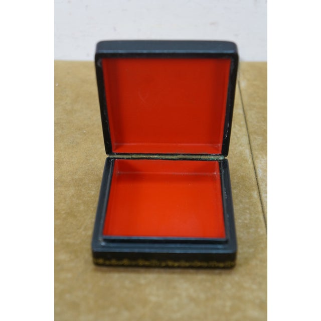 Black 1978 Kholui Black Lacquer Paper Mache Trinket Keepsake Box 3.5" For Sale - Image 8 of 13