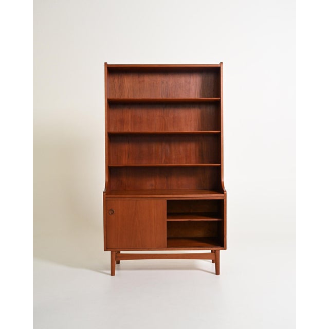 Teak Bookcase by Johannes Sorth for Bornholms Møbelfabrik, 1960s For Sale - Image 4 of 10