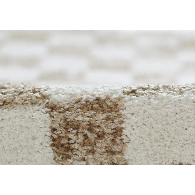 Novogratz Kaia Beige Machine Made Area Rug 5'3" X 7' For Sale - Image 4 of 7