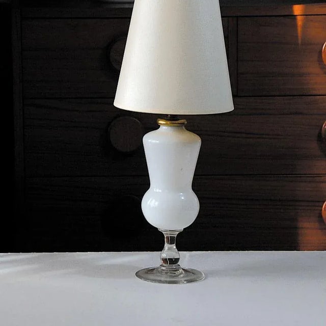- Beautiful Italian table lamp - The base is made of iridescent glass - Made in Empoli in the 1960s - Supplemented with a...