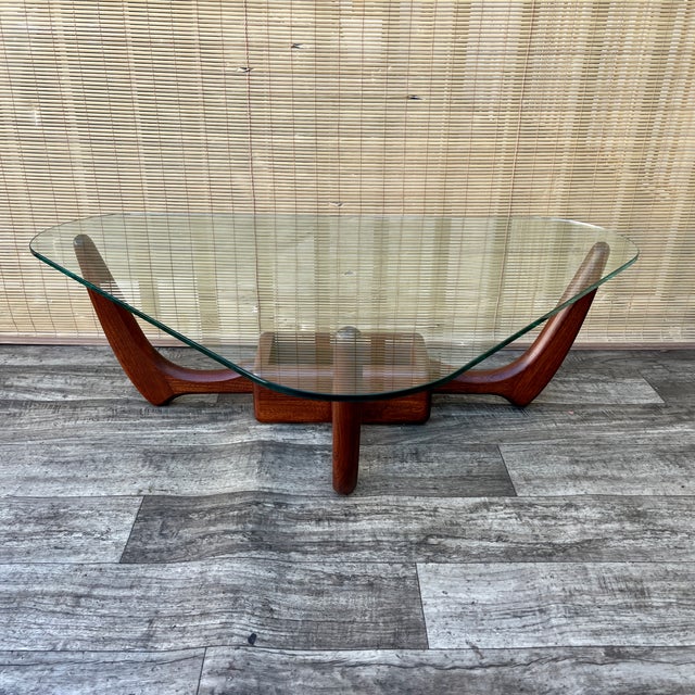 Kroehler Mfg. Co. Mid-Century Modern Adrian Pearsall Style Glass Top Coffee Table. Circa 1960s For Sale - Image 4 of 18