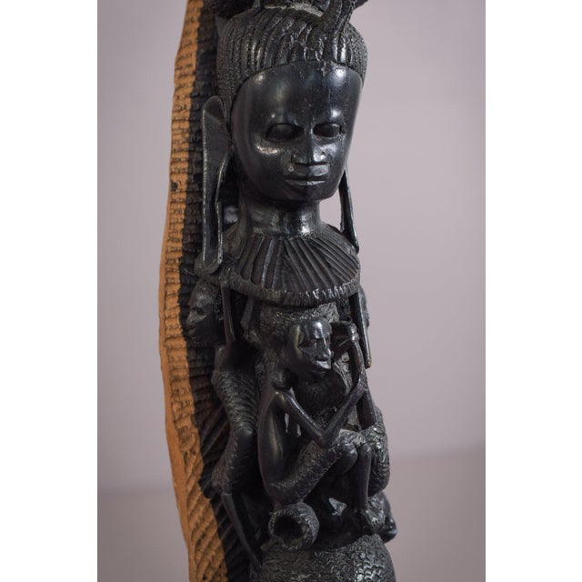 1970s African Figural Post Carving For Sale - Image 5 of 16