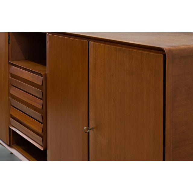 Wooden Sideboard with Doors and Drawers from Galleria Mobili Darte, Italy, 1950s For Sale - Image 9 of 17
