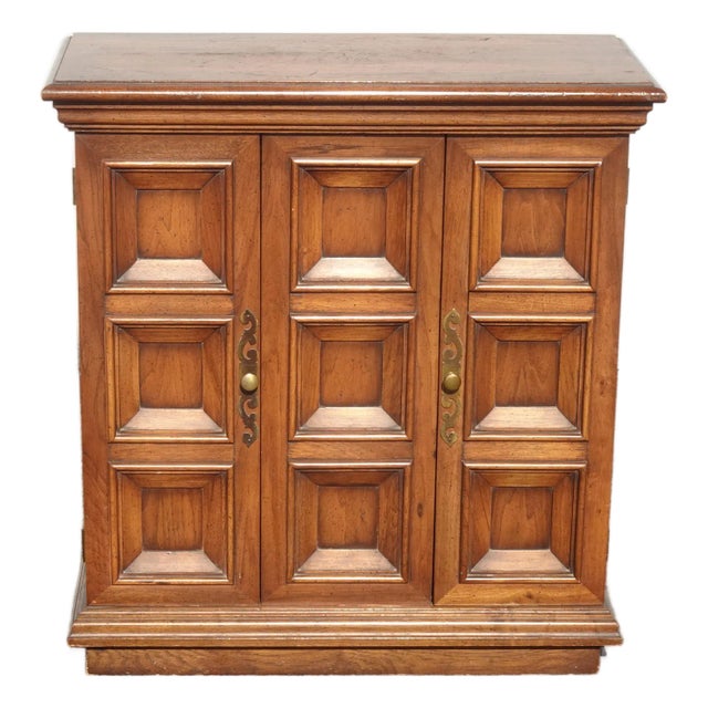 Vintage Mid Century Modern Brown Side Console Cabinet W Two Doors For Sale