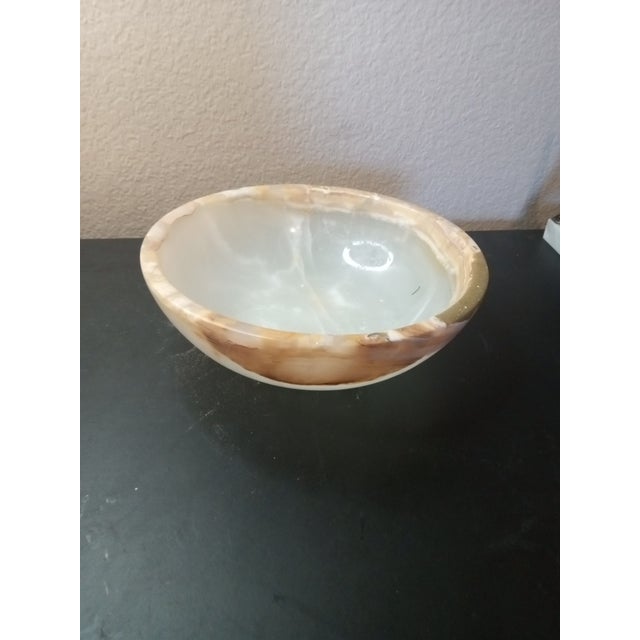 Gemstone Vintage Genuine Variegated Onyx Decorative Bowl, Made in Pakistan For Sale - Image 7 of 7