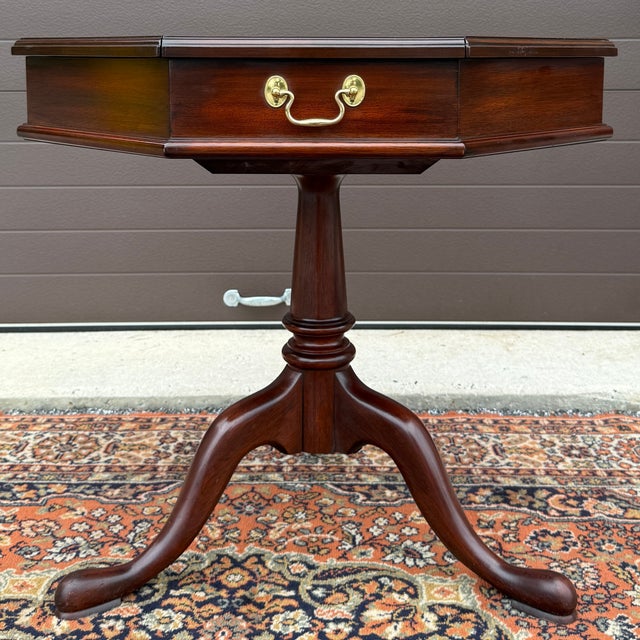 Wood 1990s Henkel Harris Queen Anne Solid Mahogany Octagonal Jefferson Table #5400 For Sale - Image 7 of 15