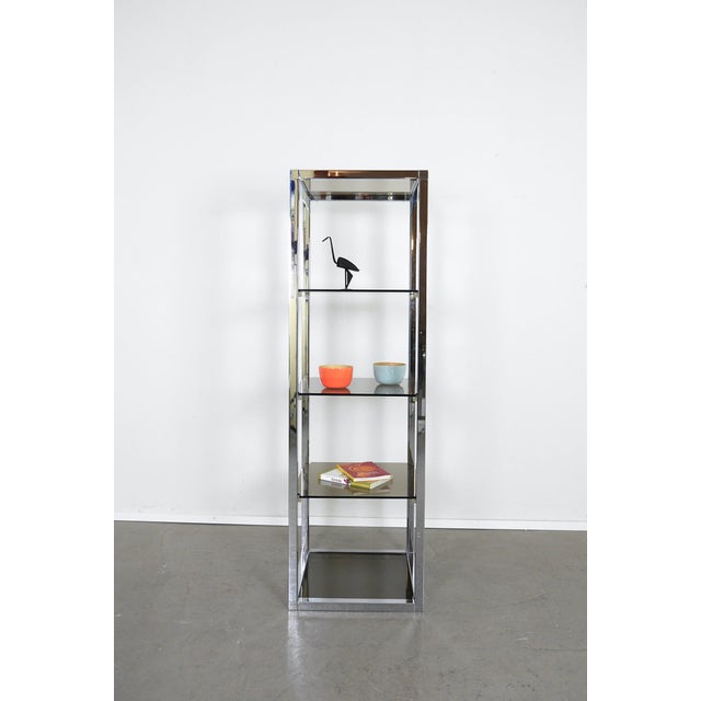 Chrome and Glass Freestanding Shelf in the style of Milo Baughman, Germany, 1970s For Sale - Image 3 of 18