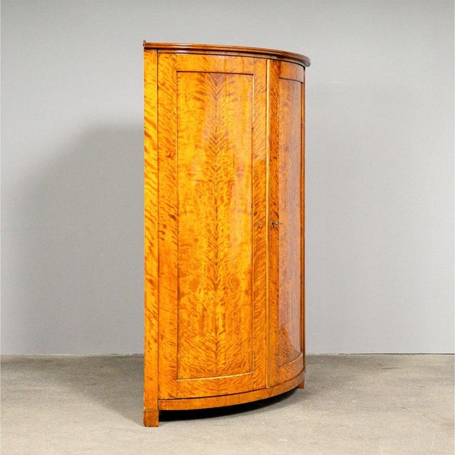 Item: Corner cabinet Period & Style: Biedermeier - first half of the 19th century Features - simple and practical piece of...