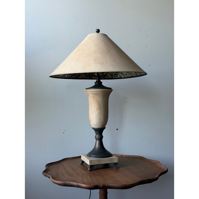 Farmhouse 1990s Neoclassical Faux Stone & Bronze Table Lamp For Sale - Image 3 of 8