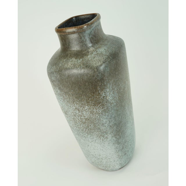 1960s Mid-Century German Model No. 6411 Vase by Gretel Schulte-Hostedde for Majolika Karlsruhe, 1960s For Sale - Image 5 of 11