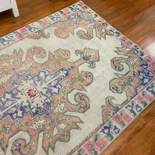 Vintage Neutral Oushak Rug For Sale - Image 4 of 12