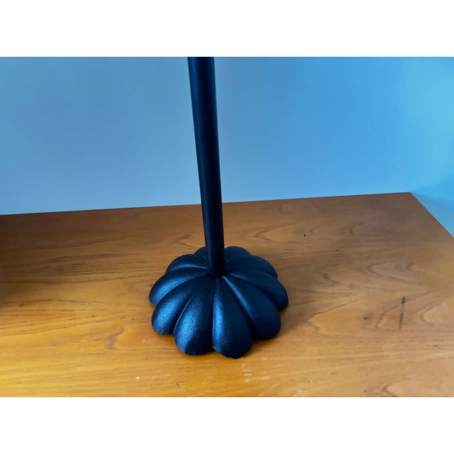Height-adjustable side table with lacquered top and cast iron legs in perfect condition I have official proof of...