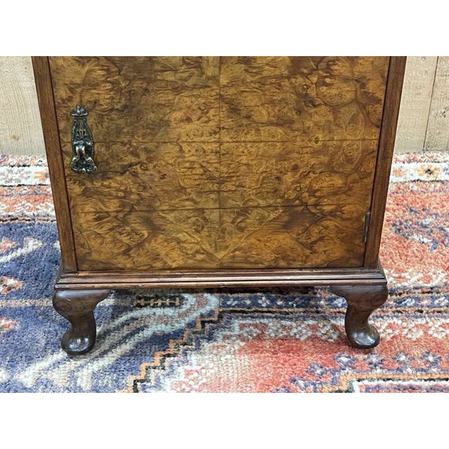 Wood English Bedside Table in Walnut Burl, 1930s For Sale - Image 7 of 11