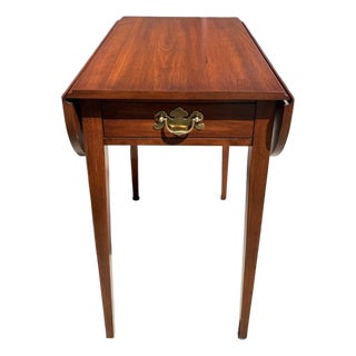 Henkel Harris Solid Cherry Pembroke Drop-Leaf Side Table Model No. 5406 For Sale