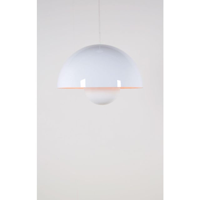 White Large Vintage VP2 Flowerpot Light by Verner Panton for Louis Poulsen, 1970s For Sale - Image 8 of 8