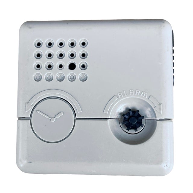 Small Gray, Electric Alarm Clock Elite Germany 1980s For Sale - Image 11 of 11