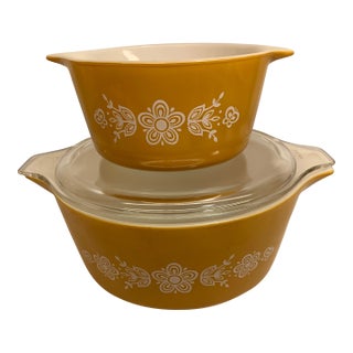 Vintage Pyrex Butterfly Gold Pattern Dishes C. 1972 Matching pair For Sale