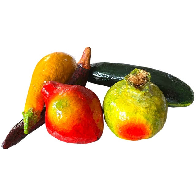 Celerie Kemble Vintage Hand-Painted Papier-Mâché Vegetables – Set of 5 For Sale - Image 4 of 10