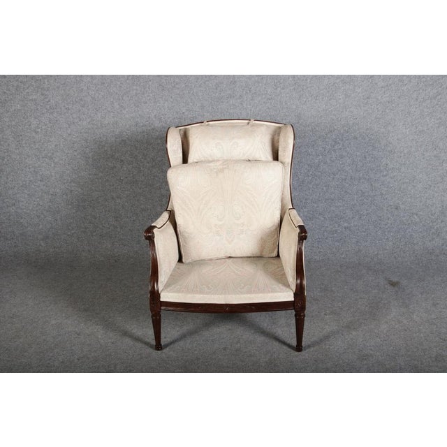 Antique Louis XVI Armchair in Walnut, 1780 For Sale - Image 16 of 18