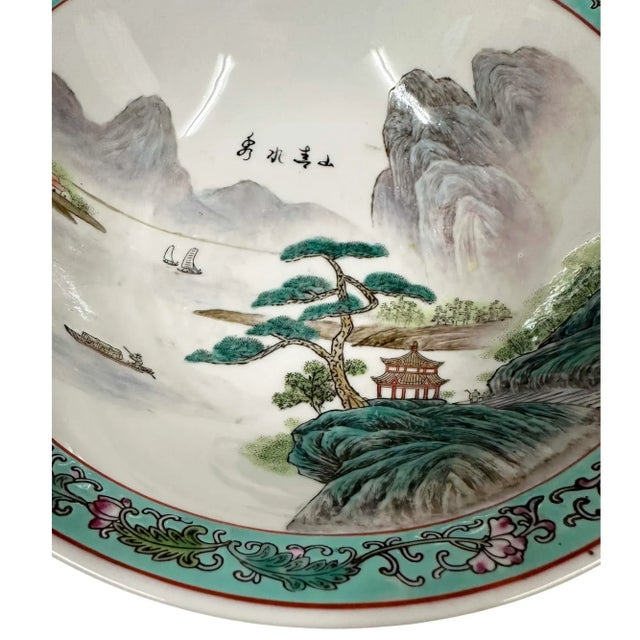 1950s Mid 20th-Century Chinese Famille Rose Porcelain Bowl For Sale - Image 5 of 9