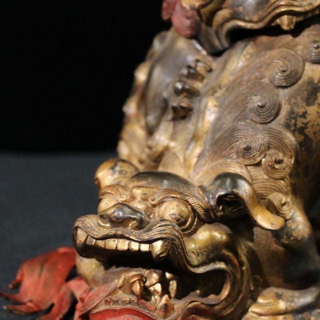 Vintage Gilt Bronze & Cinnabar Guardian Lion Sculpture – Seated Foo Dog With Cub For Sale In Los Angeles - Image 6 of 9