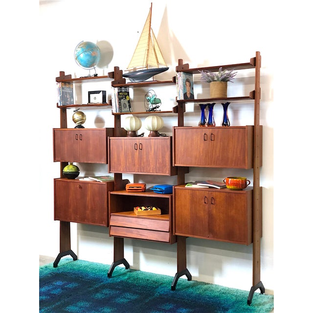 Vintage Three-Bay Bookcase by Vittorio Dassi, 1960s For Sale - Image 11 of 18