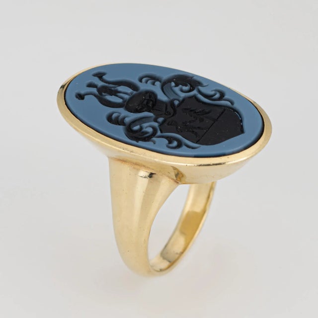 Modern Vintage Large 14k Yellow Gold Blue Agate Family Crest Signet Oval Ring Size 6 For Sale - Image 3 of 7