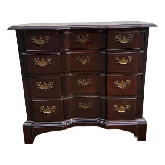 Hickory Chair Historic James River Plantation Georgian Solid Cherry Wood Block Front Chest of Drawers or Commode. For Sale
