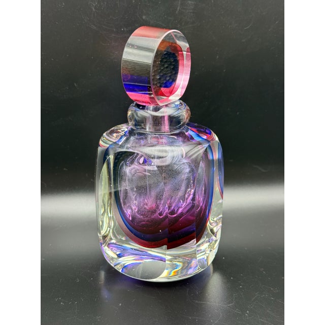 Murano Mid 20th Century Murano-Style Multicolor Faceted Art Glass Perfume Bottle With Stopper For Sale - Image 4 of 12