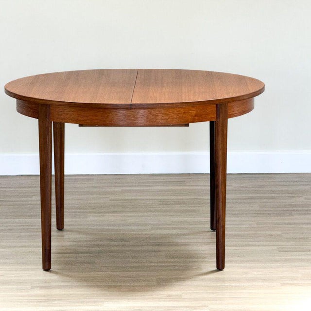 Small Mid-Century Modern Round Extending Dining Table from John Herbert For Sale - Image 6 of 14