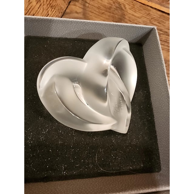 French Lalique Heart Paper Weight For Sale - Image 3 of 5