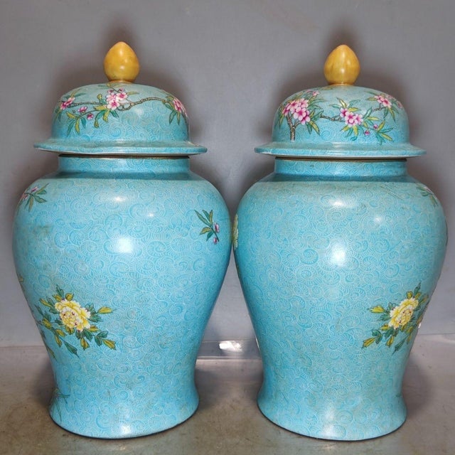 Pair of Chinese Enameled Porcelain Temple Jars | Turquoise Ground Pheasant & Floral Motif For Sale - Image 4 of 9
