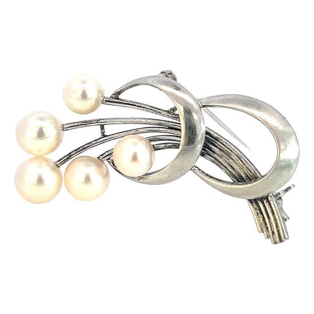 1990s Mikimoto Estate Akoya Pearl Brooch 6.80 mm Silver For Sale