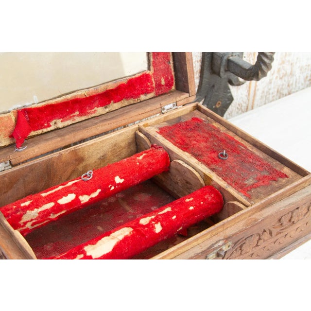 Antique Anglo Indian Carved Jewelry Box For Sale In Los Angeles - Image 6 of 12