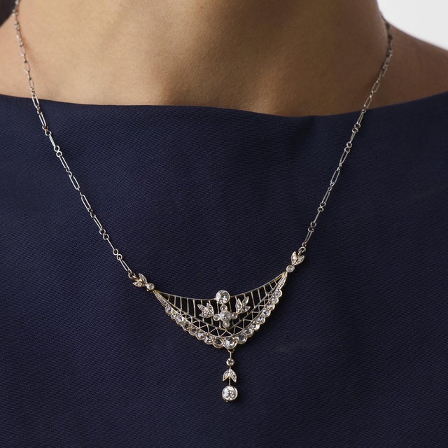 1910s 1910s Edwardian Diamond 18k Yellow Gold and Platinum Necklace For Sale - Image 5 of 6