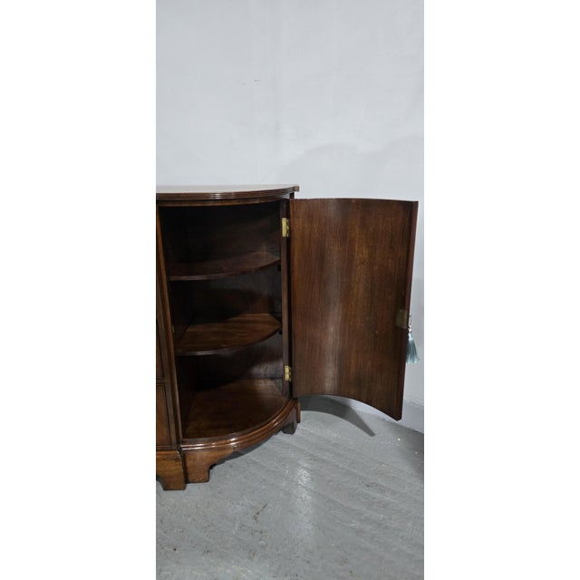 Hollywood Regency Small Mahogany Bowed Sideboard, 1920 For Sale - Image 3 of 13