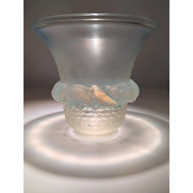 René Lalique Vintage Art Deco Vase by René Lalique, France, 1930 For Sale - Image 4 of 9