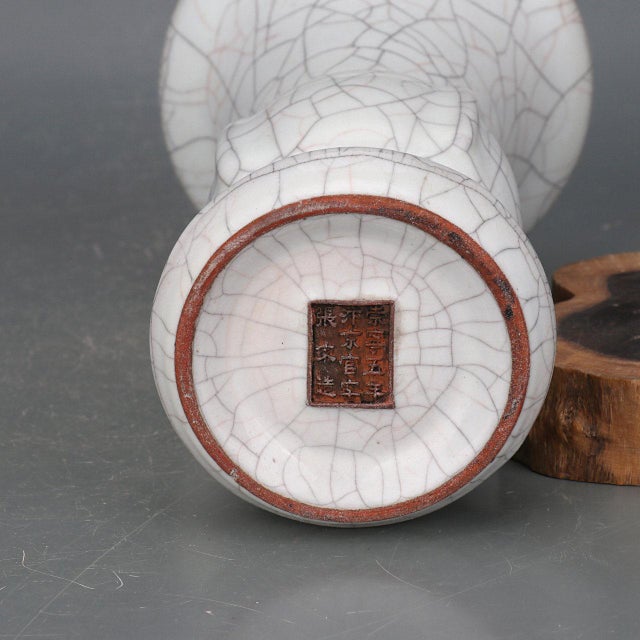 Ceramic Chinese Ceramic Vase Guan Ware Crackle Glaze Celadon Huagu Vase For Sale - Image 7 of 10