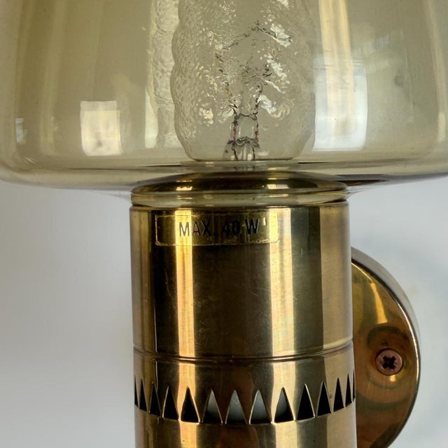 Model V-220 Sconces in Amber Glass and Brass by Hans-Agne Jakobsson, 1960s, Set of 2 For Sale - Image 11 of 18