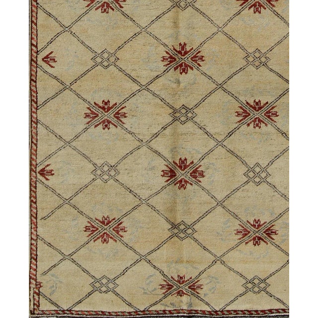 Turkish Vintage Turkish Cross-Hatch Trellis Design Oushak Rug by Keivan Woven Arts For Sale - Image 3 of 9