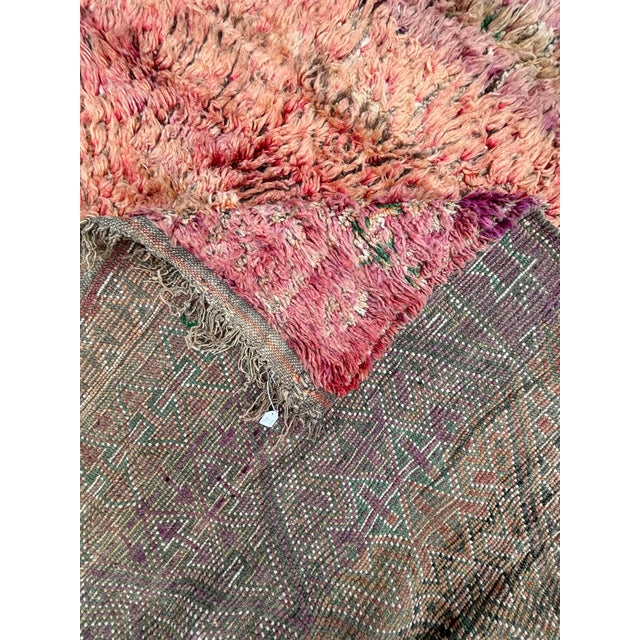 Pink Vintage Beni M’Guild Moroccan Rug – Large Blush and Terracotta Handwoven Wool Carpet For Sale - Image 8 of 12