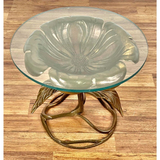 2020s Vintage Walker Foundry Hollywood Regency Style Aluminum Gold Decorated Dogwood Table With Glass For Sale - Image 5 of 10
