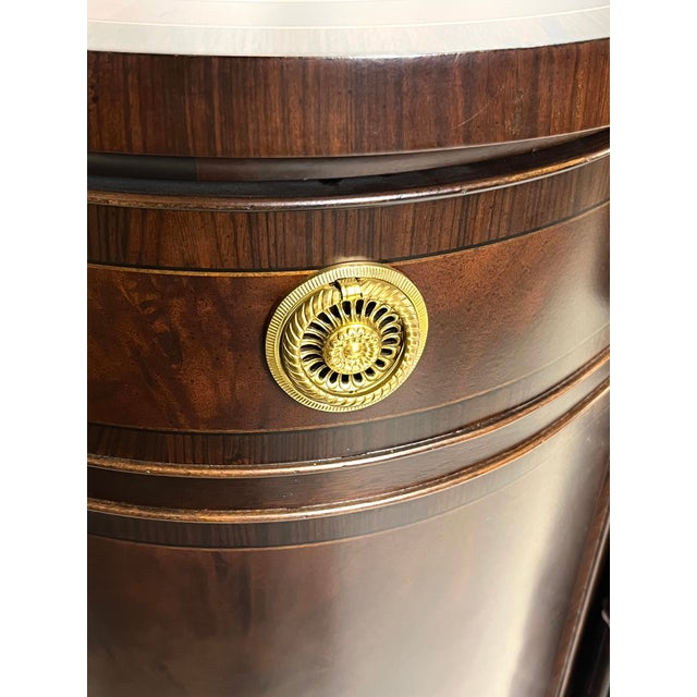 Late 20th Century Hickory Chair Federal Style Flame Mahogany & Inlaid Sideboard With Carved Paw Feet For Sale - Image 6 of 18